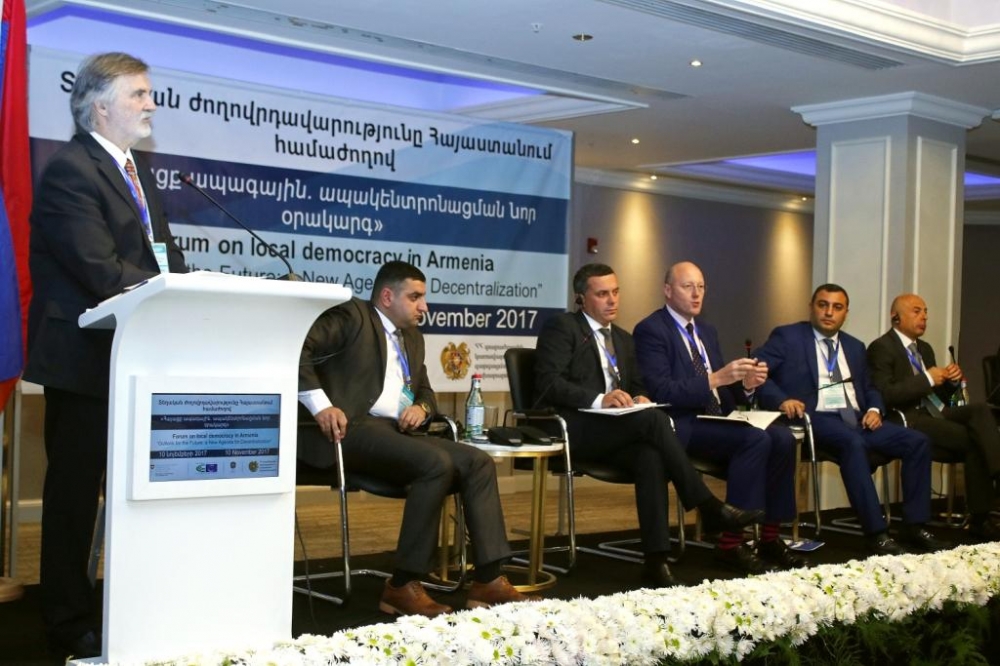 ﻿ «Հայացք ապագային. ապակենտրոնացման նոր օրակարգ» համաժողովում քննարկվել են Հայաստանում տեղական ժողովրդավարության արդի հիմնահարցերը