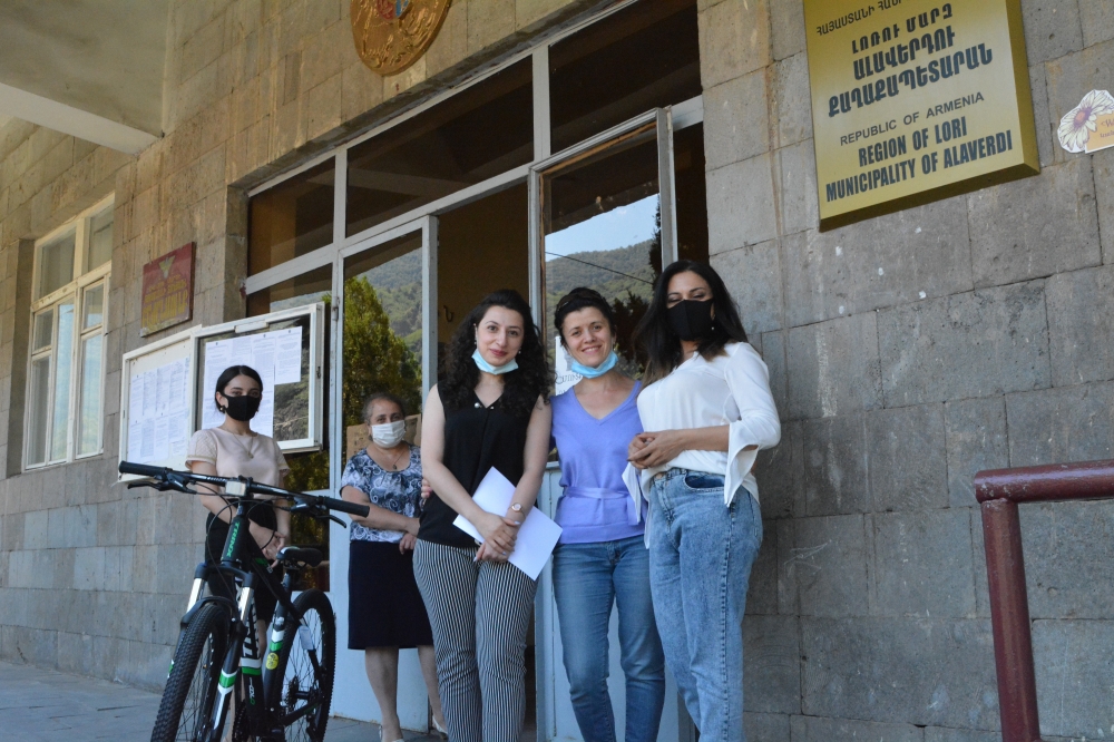  Awarding prizes to winners of online competitions organized within the framework of the European Sustainable Energy Week in Armenia, Alaverdi